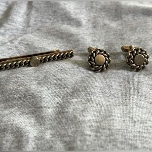 Vintage Gold-Tone Chain Accent Tie Bar and Cufflink Set - Men's Jewelry